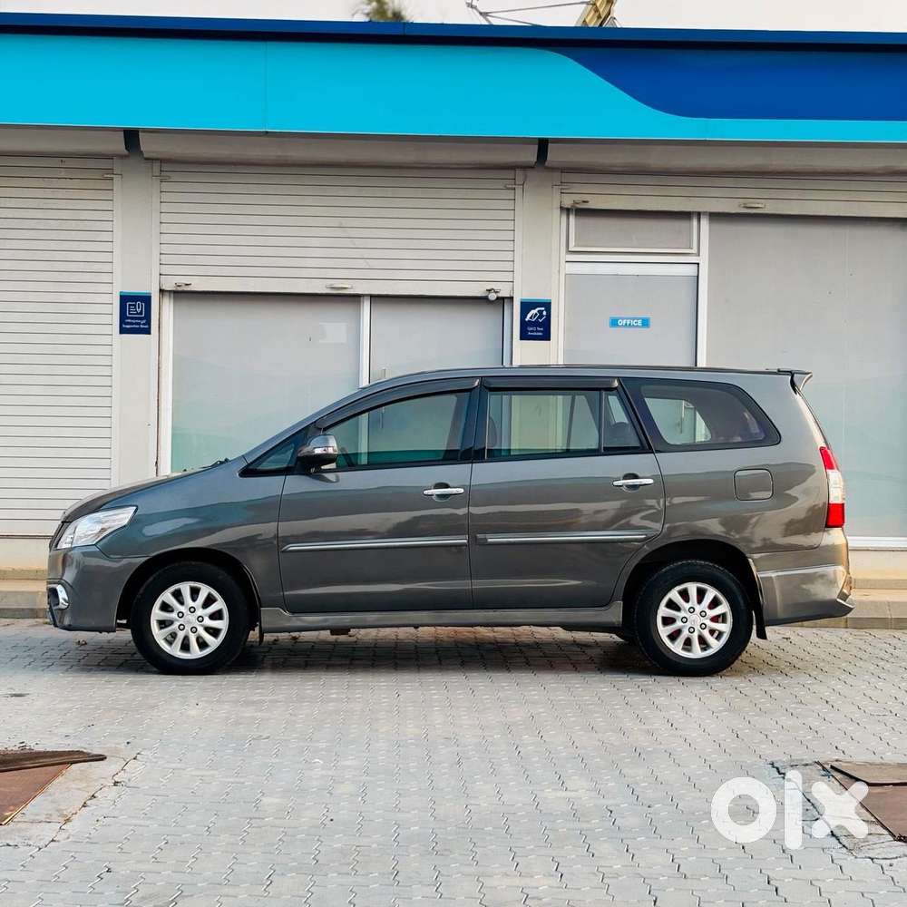 Toyota Innova 2.5 V 7 Str, 2012, Diesel