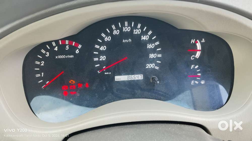 Toyota Innova 2.5 V Diesel 8-seater, 2011, Diesel