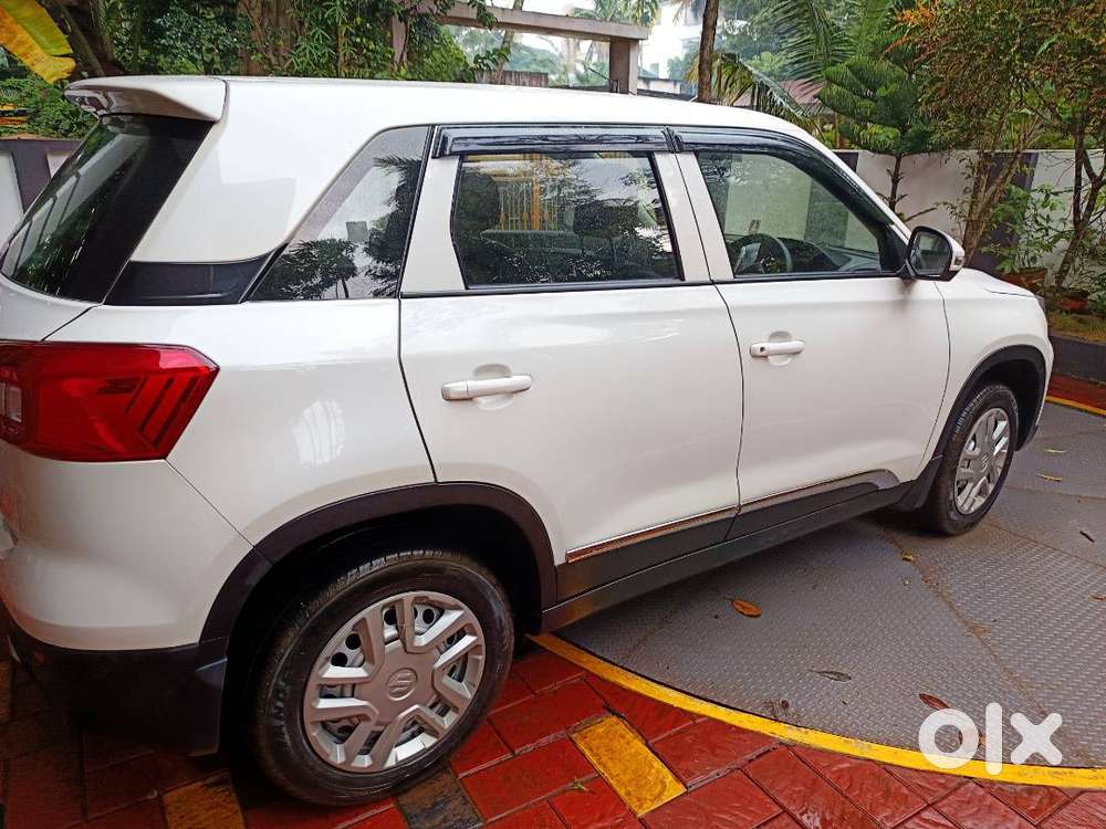 Maruti Vitara Brezza Only 22000km Used By Single Owner