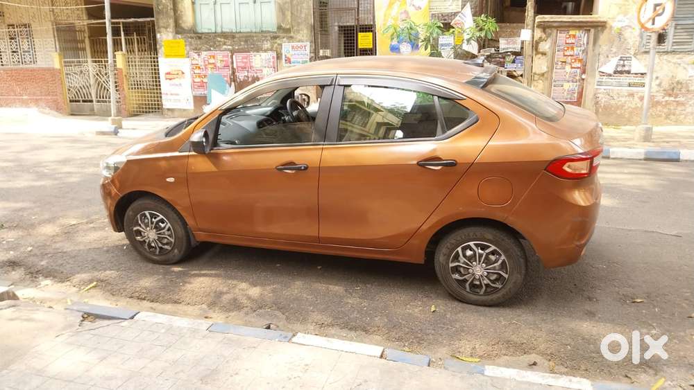 Tata Tigor Xe, 2018, Petrol