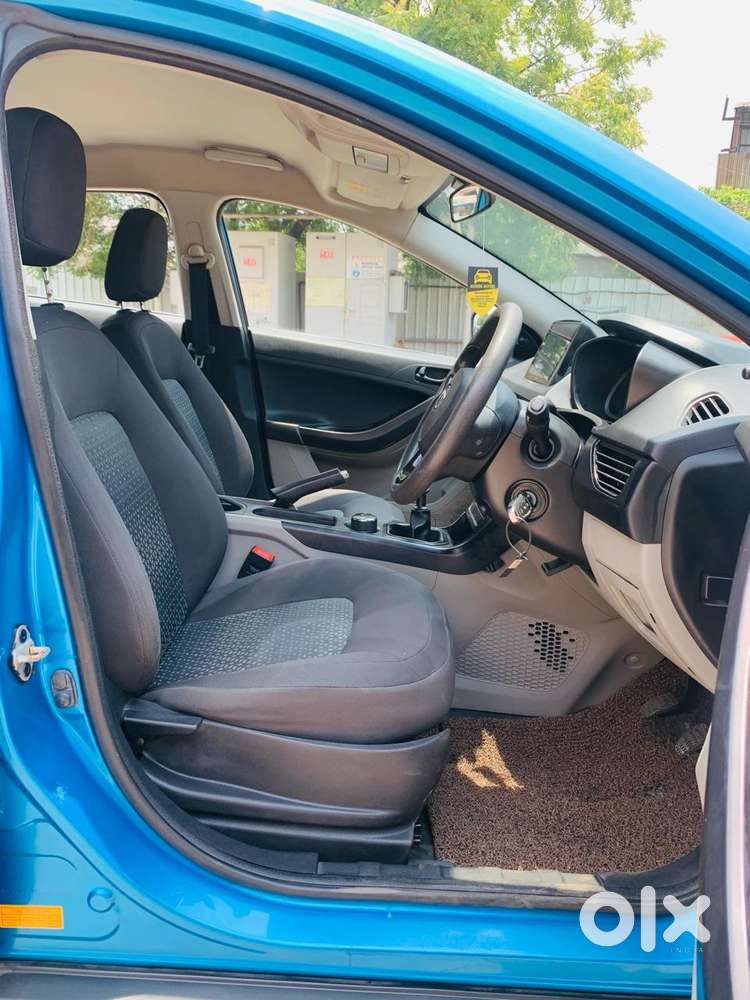 Tata Nexon 1.2 Revotron Xe, 2019, Petrol