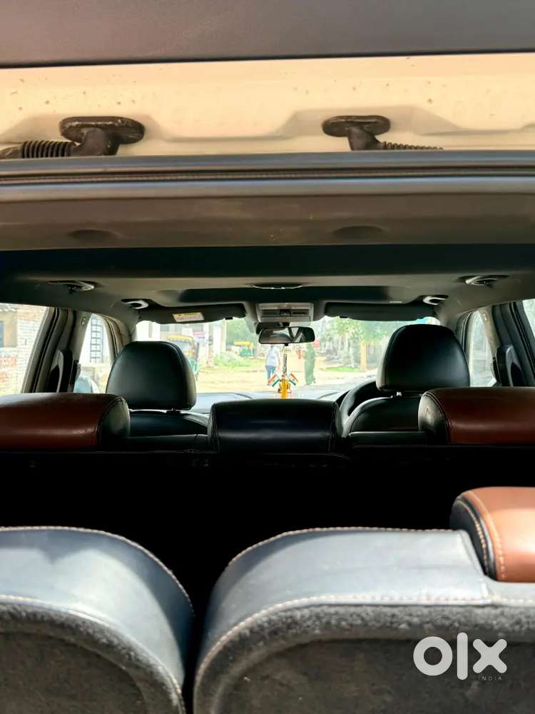 Mahindra Alturas G4 2.2 Diesel 2020
