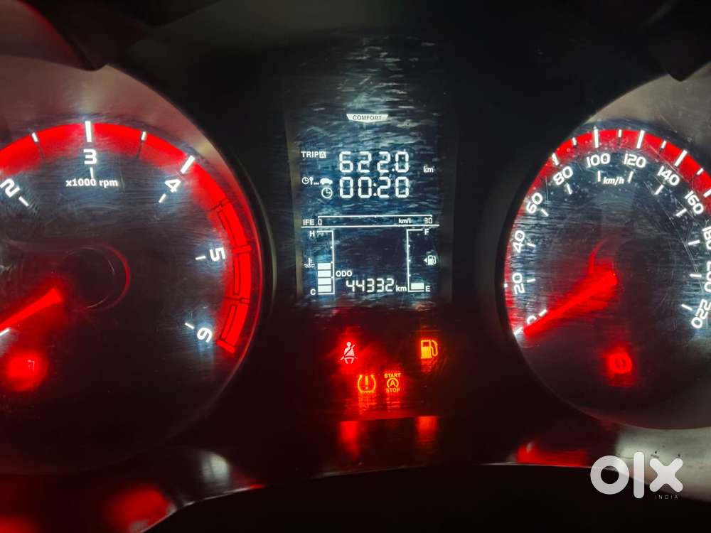 Mahindra Xuv300 W6 Diesel, 2023, Diesel