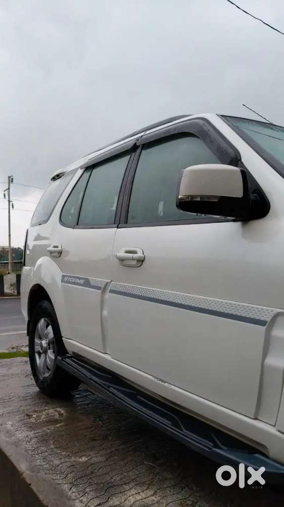 Tata Safari Storme 2017 Diesel, Fourth Owner