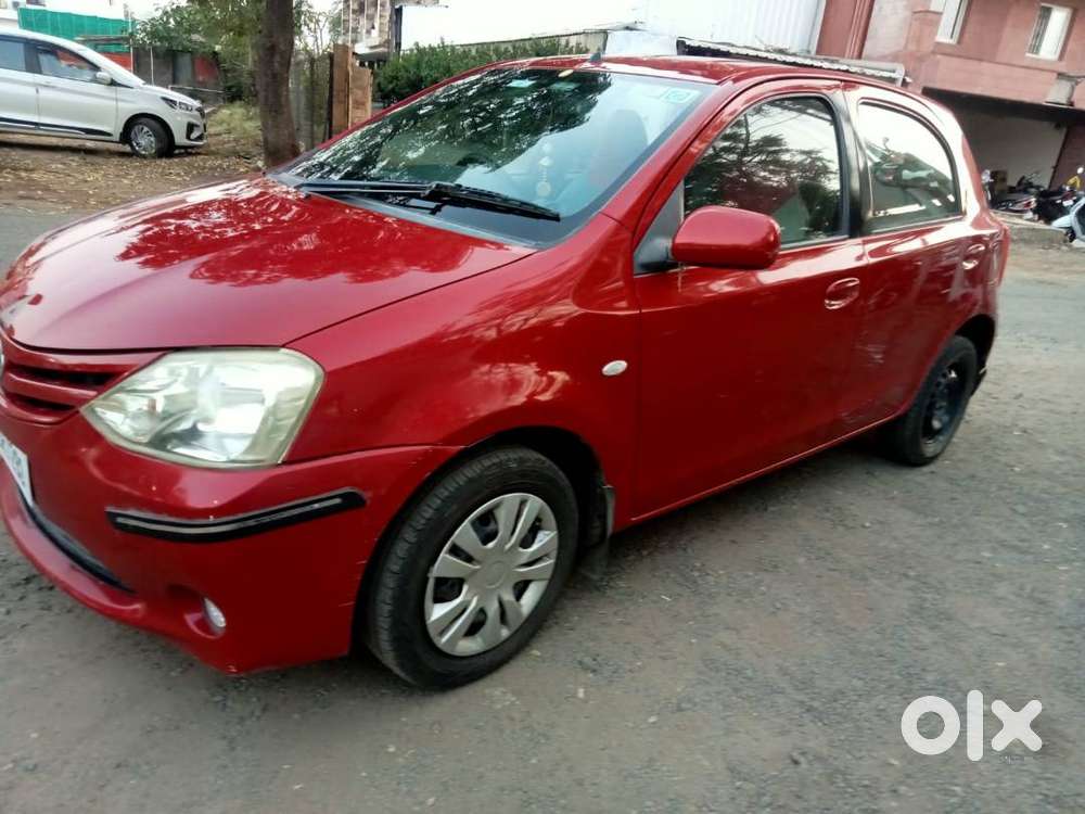 Toyota Etios Liva 2011 Petrol Well Maintained