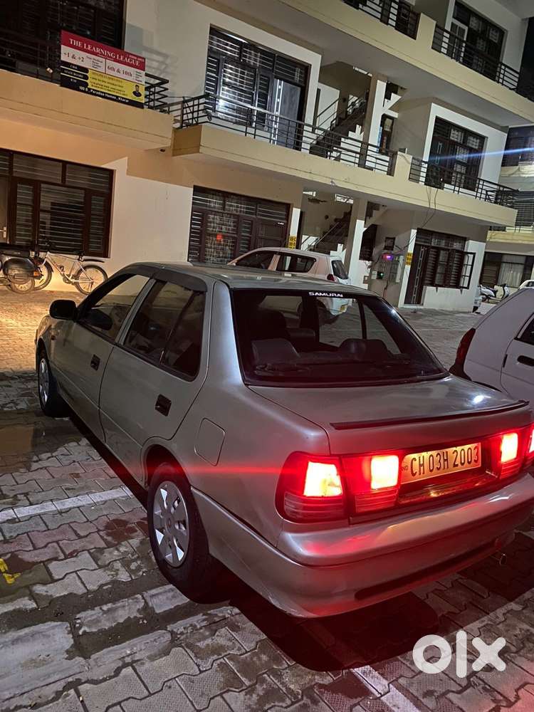 Maruti Suzuki Esteem 2002