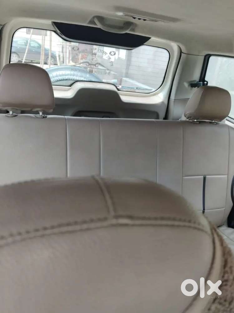 Mahindra Tuv 300 2016