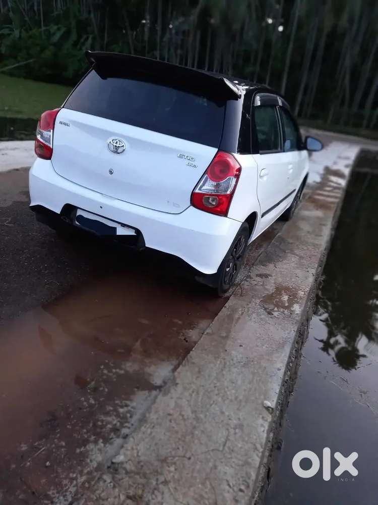 Toyota Etios Liva 2013 Diesel 182000 Km Driven