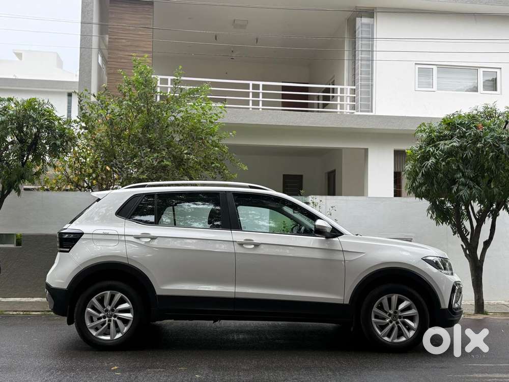 Volkswagen Taigun 1.0 Tsi Highline At, 2022, Petrol