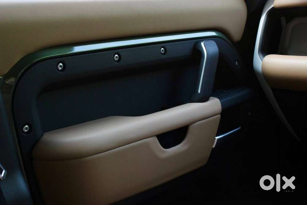 Land Rover Defender 2.0 110 Hse, 2026