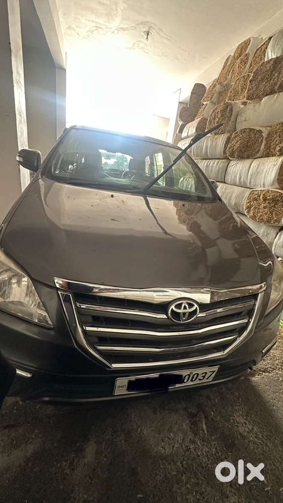 2014 Toyota Innova Diesel 2nd Owner