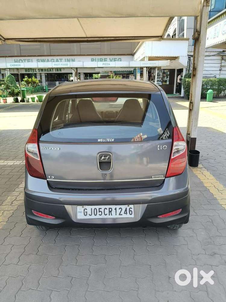 Hyundai Car 2011 Waiting