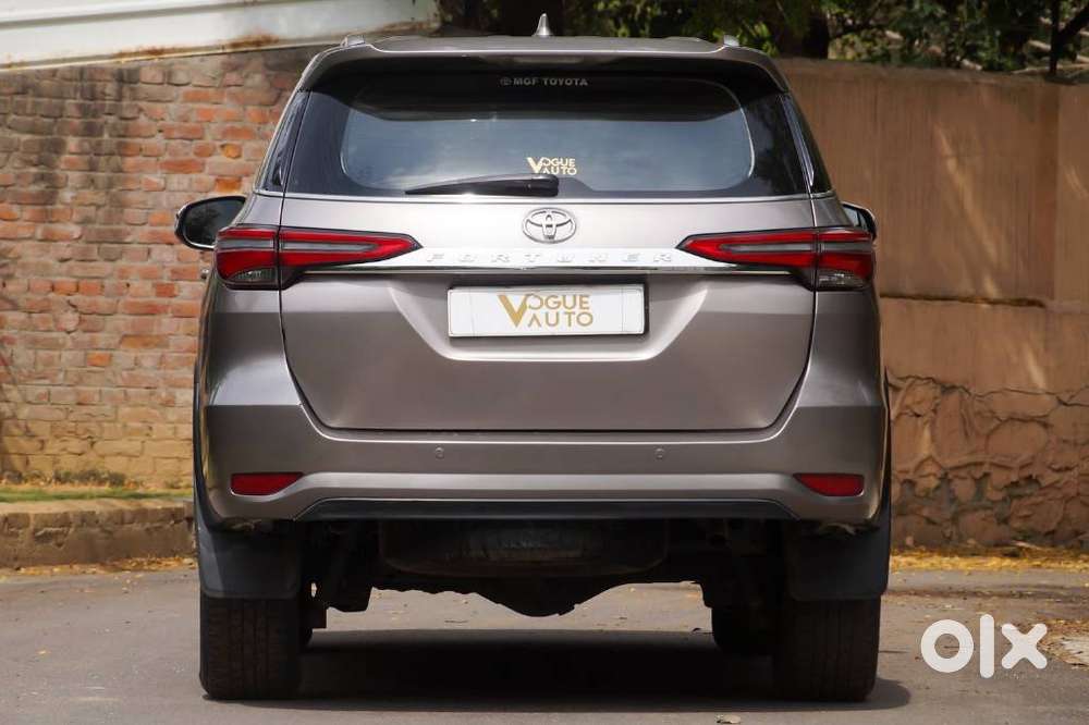 Toyota Fortuner 2.7 2wd At, 2017, Petrol