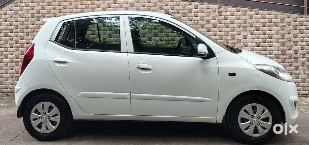 Hyundai I10 Sportz, 2012, Petrol