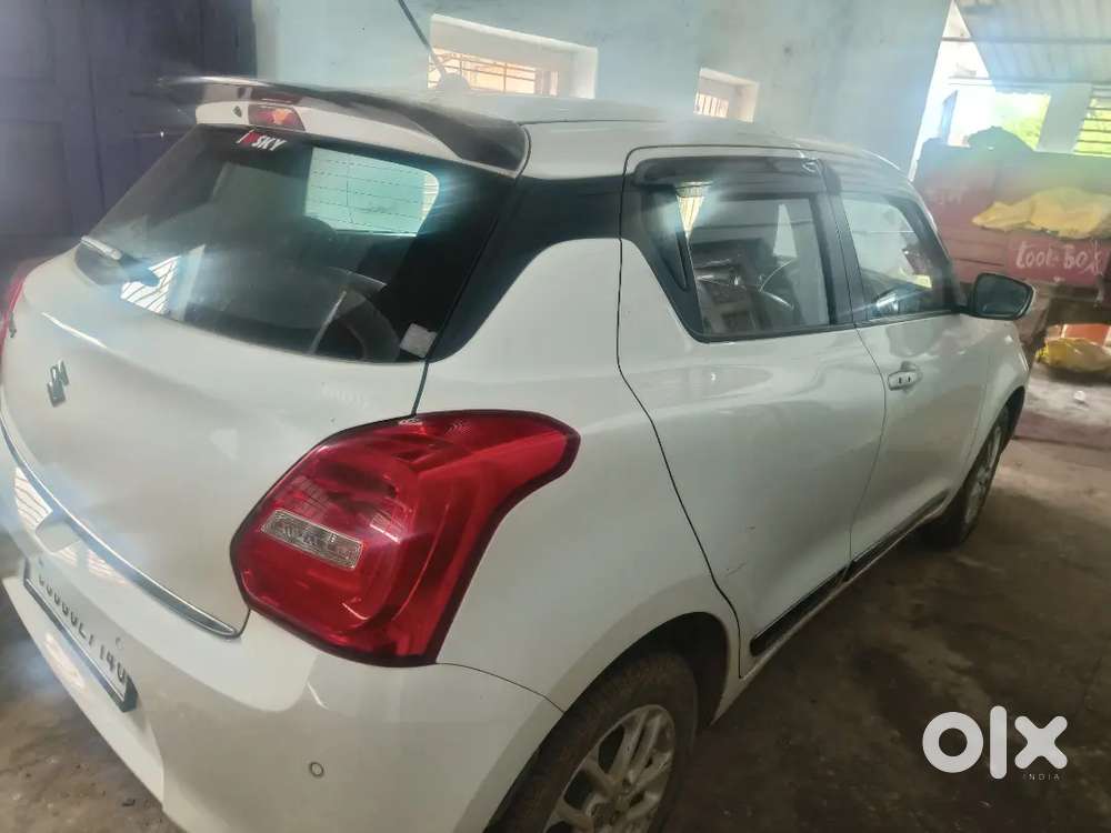 Swift 2023 Zxi Top Modal