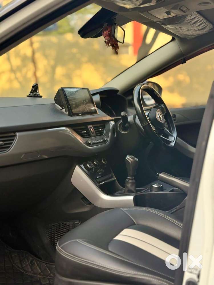 Tata Nexon 1.2 Revotron Xm, 2022, Petrol