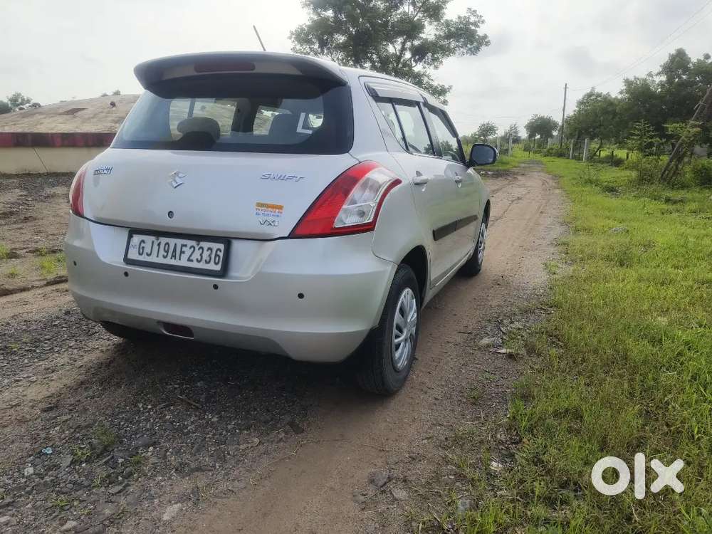Maruti Suzuki Swift Vxi 2016