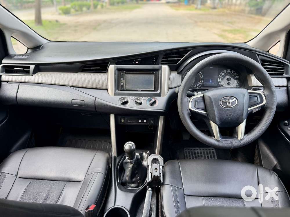 Toyota Innova Crysta 2.4 Gx Mt 8s, 2017, Diesel
