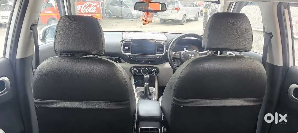 Hyundai Venue Petrol Manual 2023