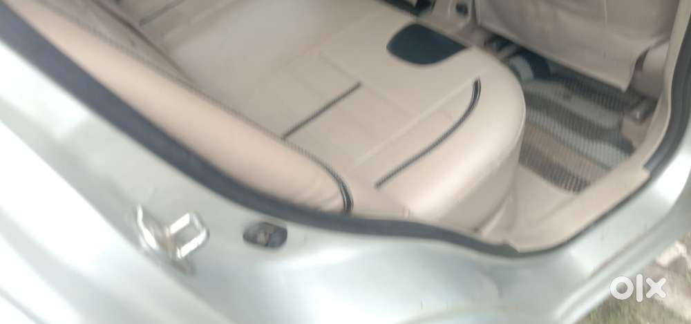 Maruti Suzuki Swift Dzire 1.2 Vxi Bsiv, 2015, Petrol