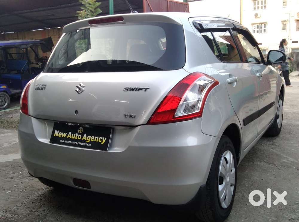 Maruti Suzuki Swift Vxi With Abs, 2012, Petrol