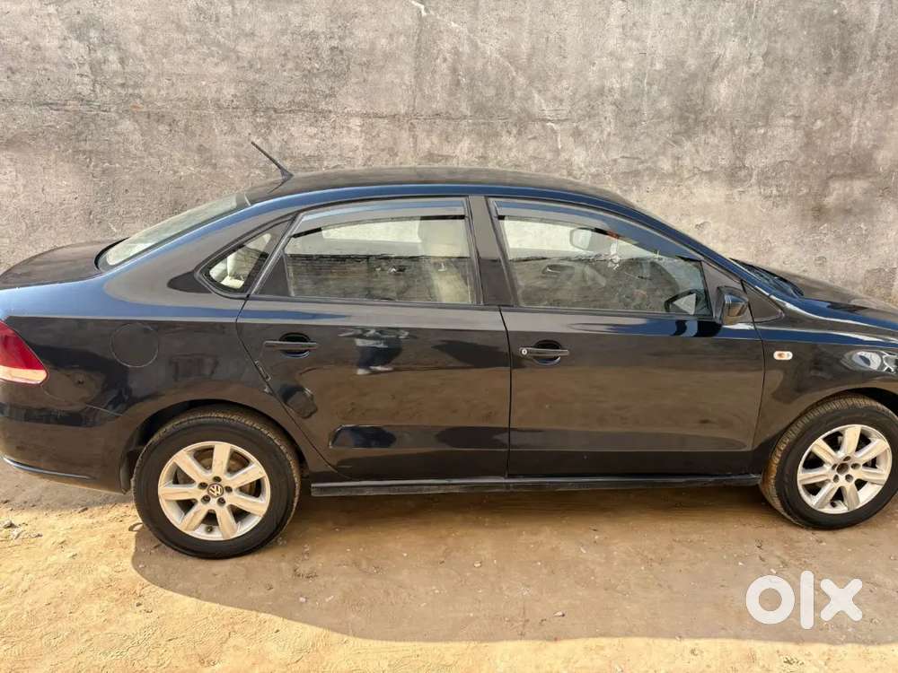 Volkswagen Vento 1.6 Tdi Diesel Nov 2011 Model