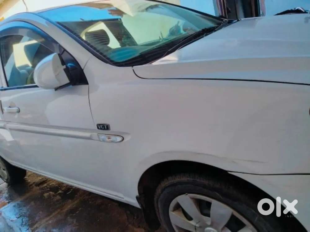 Urgent Sale: Hyundai Verna Crdi (diesel) - Price Negotiable
