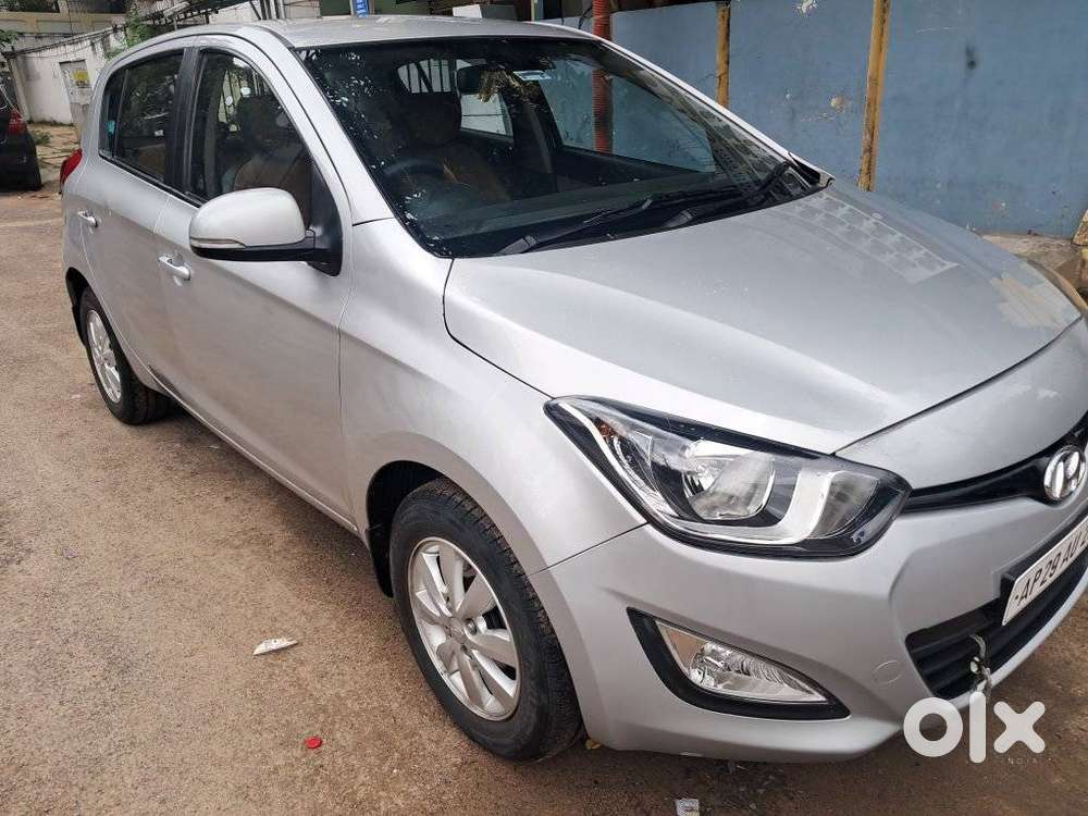 Hyundai I20 Sportz 1.2 Bs-iv, 2013, Petrol
