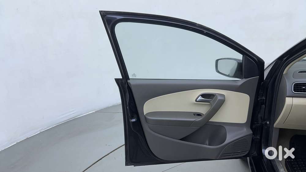 Volkswagen Vento 2010-2013 Petrol Highline, 2014, Petrol