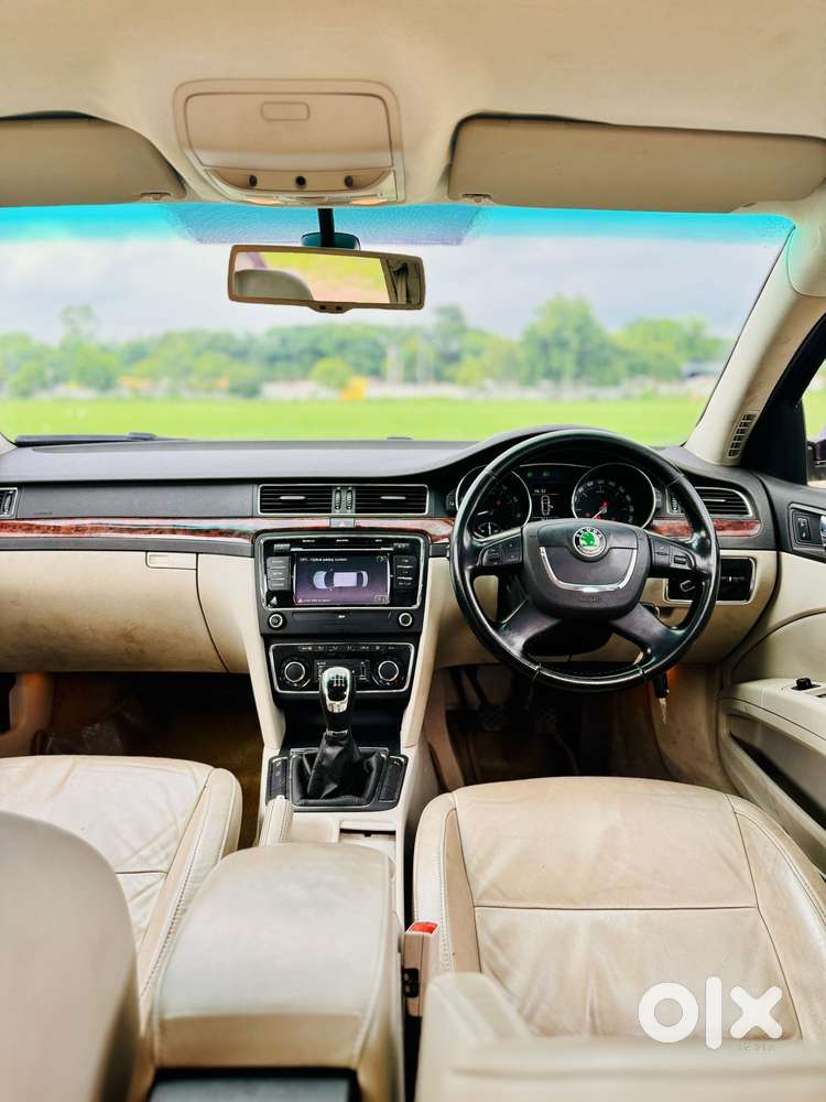 Skoda Superb 2013-2015 Elegance 1.8 Tsi Mt, 2011, Petrol