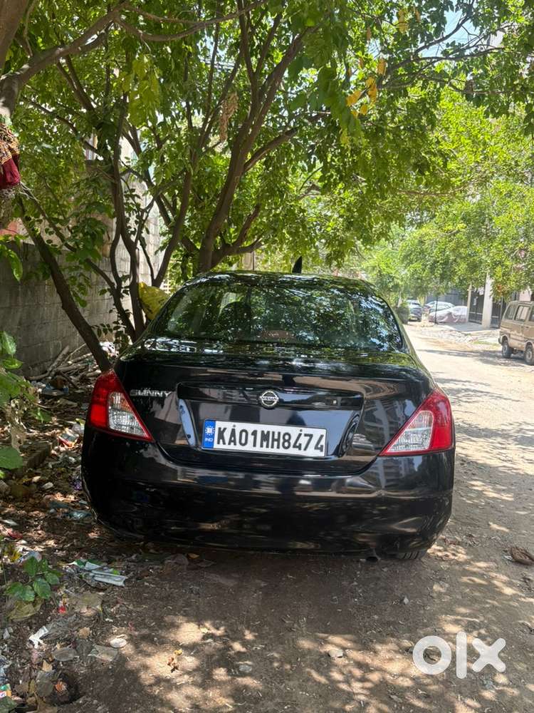 Nissan Sunny Petrol 2011