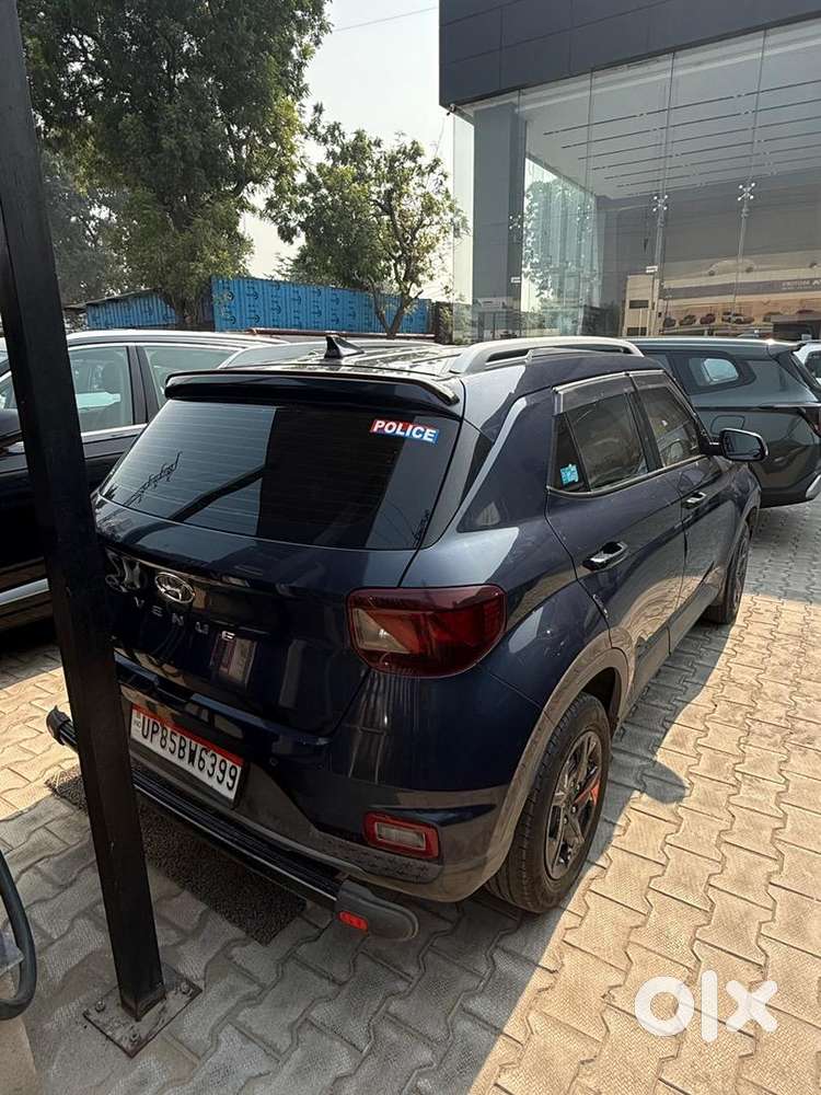 Hyundai Venue 2021 Petrol Well Maintained