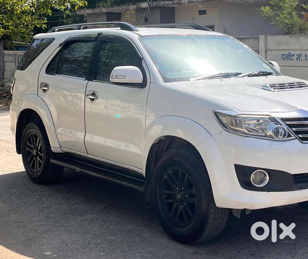 Toyota Fortuner 3.0 4x4 Manual, 2012, Diesel