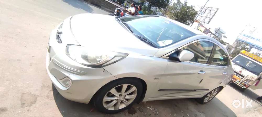 Hyundai Verna 2011 Diesel 135000 Km Driven