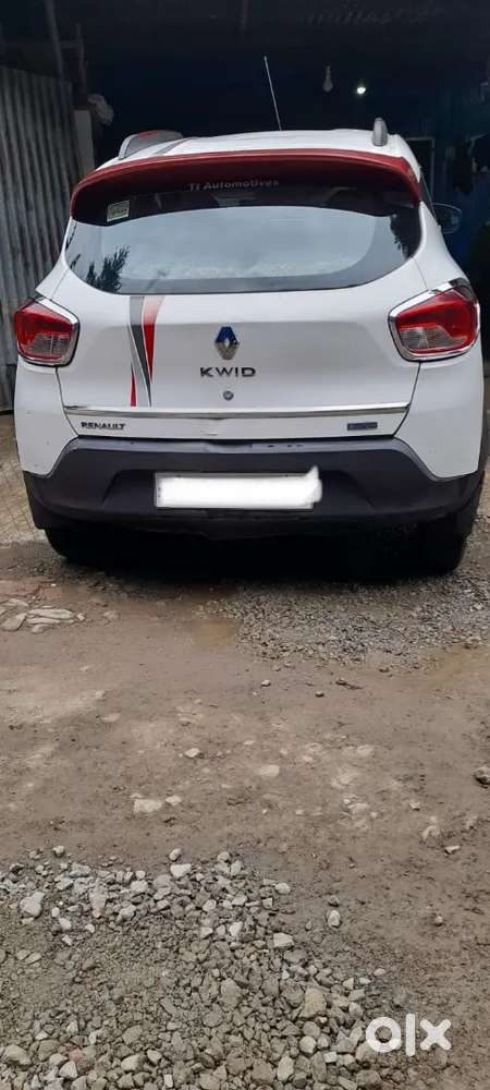 Renault Kwid Rxt Amt (2017) – Touchscreen, Automatic, Single Owner!