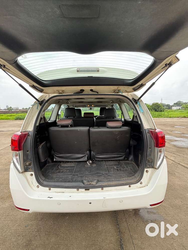 Toyota Innova Crysta 2.4 G Mt 8s, 2017, Diesel