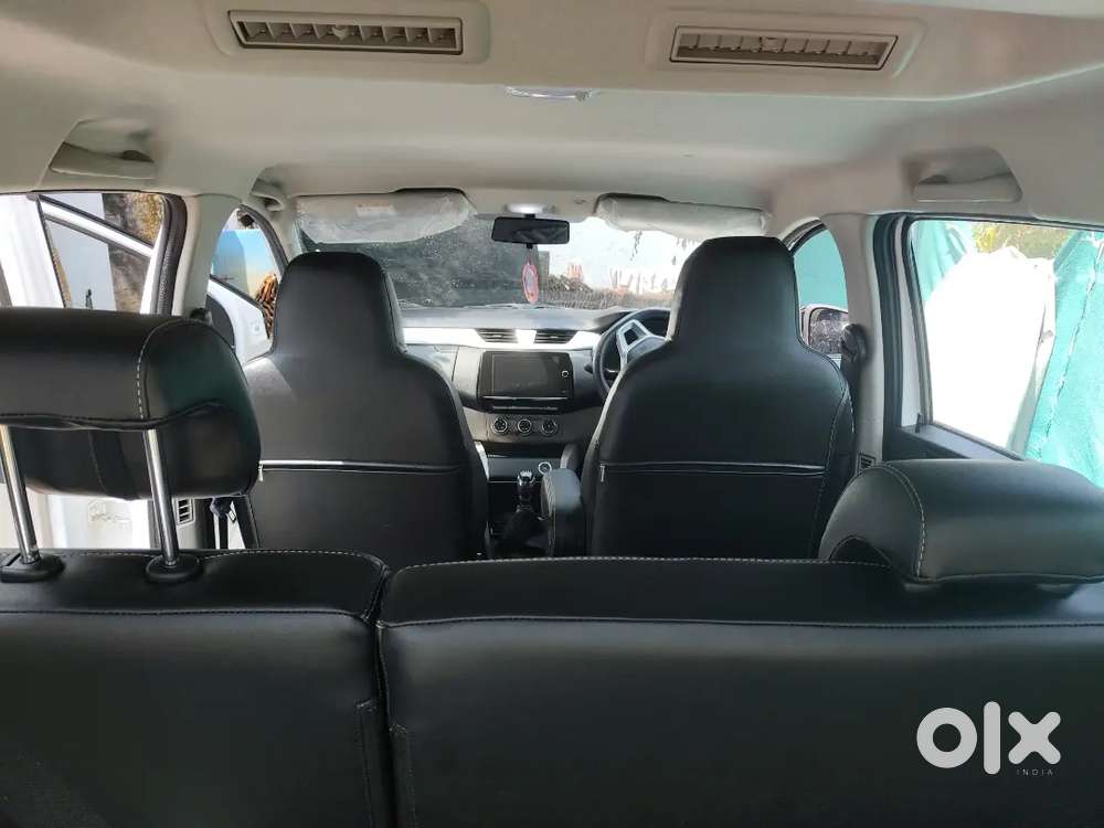 Top End Model Renault Triber