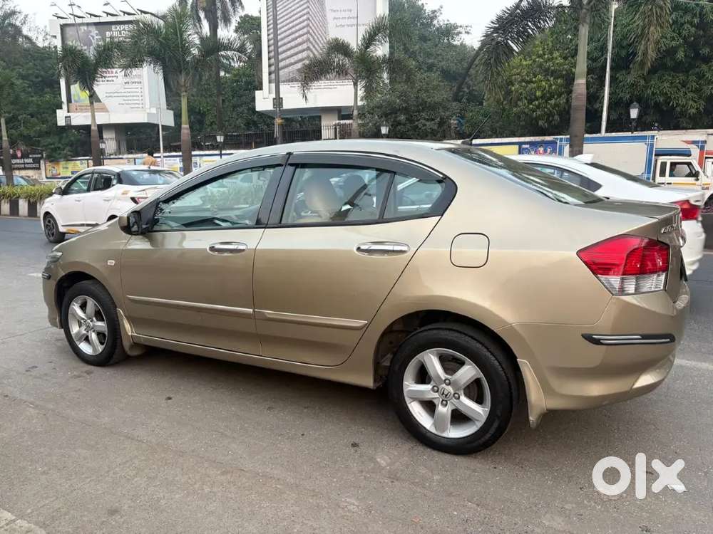 Honda City 1.5 V 2011