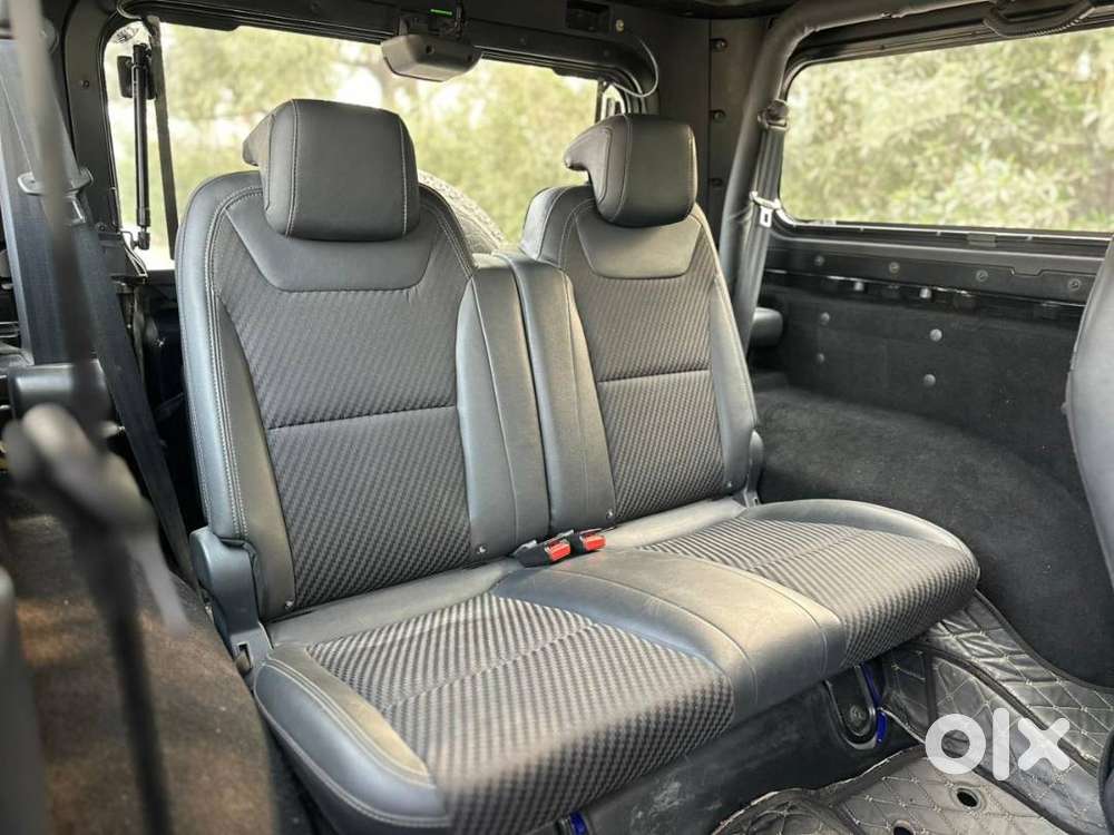 Mahindra Thar Lx P At 4x4 2021    2021  33,000 Kms Wsr   Autom