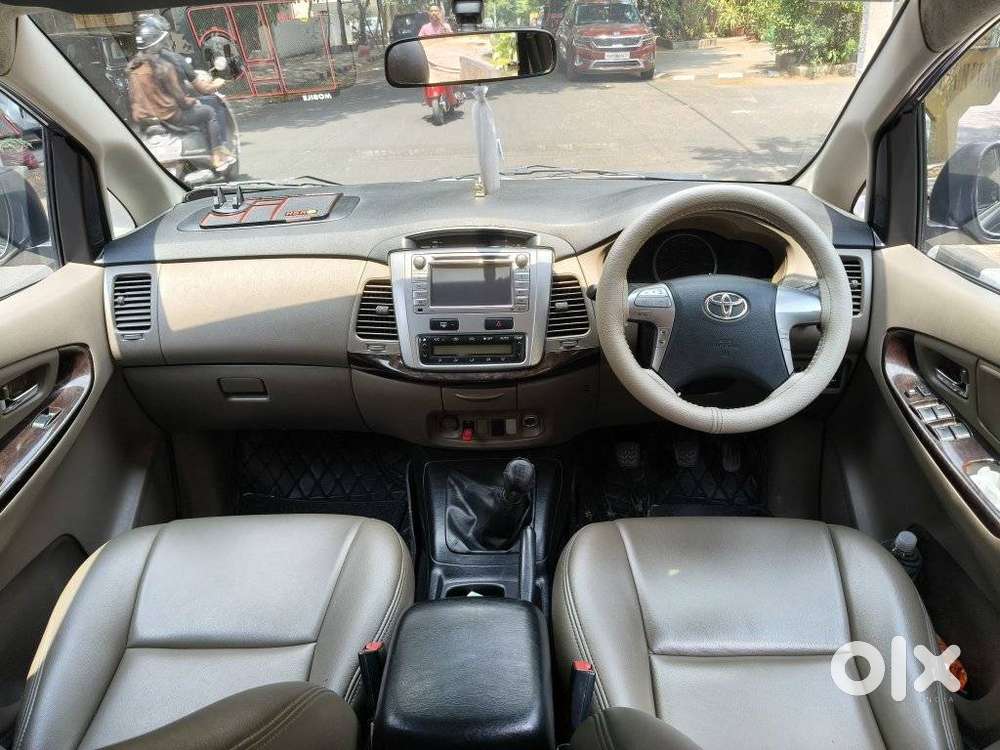 Toyota Innova 2.5 V 7 Str, 2015, Diesel