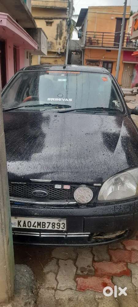 Ford Ikon 1.6 Sport 2005 Car