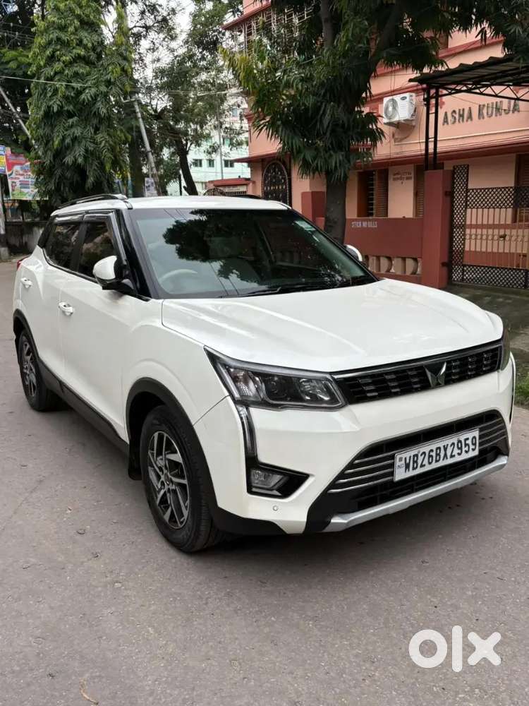 Mahindra Xuv300 W8(o) Diesel Bs-vi Car Of 2023