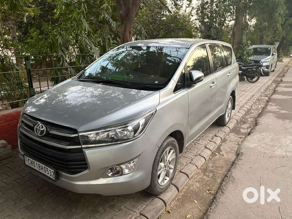 Toyota Innova Crysta 2016 Diesel Well Maintained