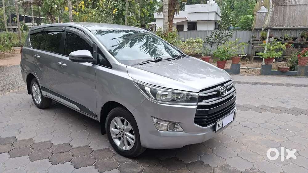 Toyota Innova Crysta 2016 Model Diesel Well Maintained Car