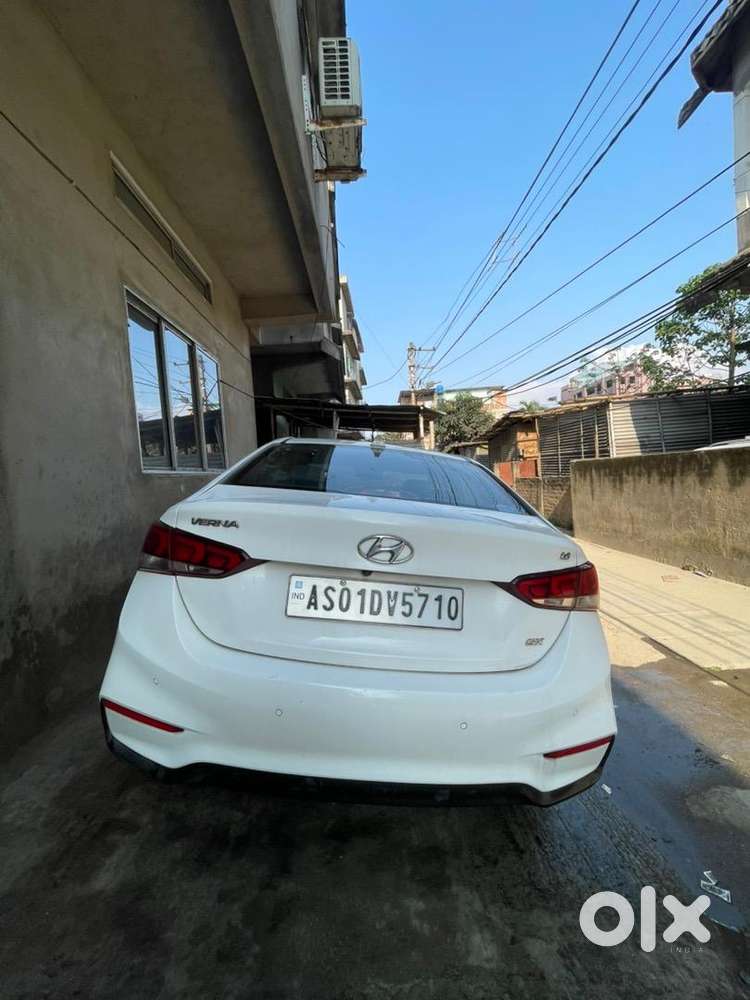 Hyundai Verna 2018 Petrol 20000 Km Driven Well Maintained.