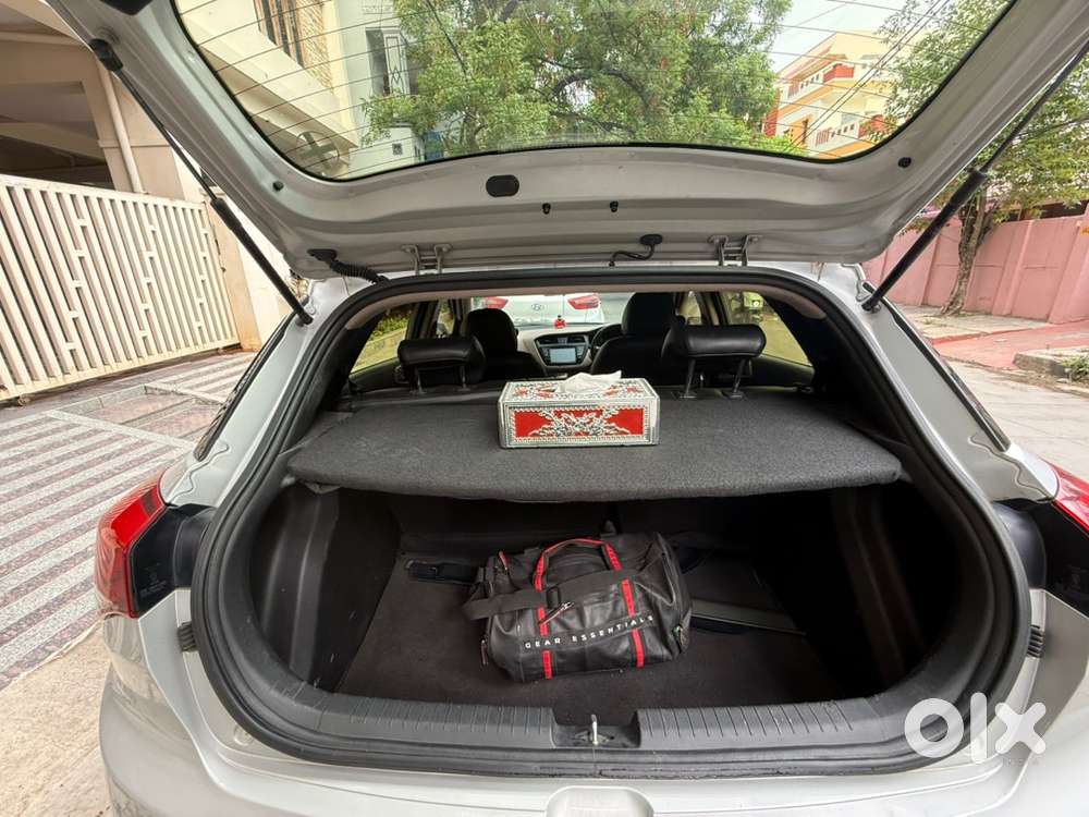Hyundai I20 Asta Diesel Showroom Condition Single Owner