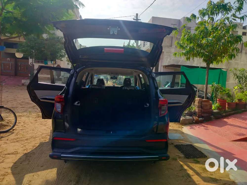 Kia Carens 2024 Petrol 4000 Km Driven