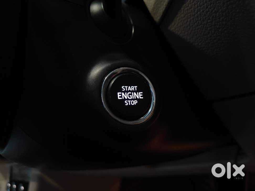 Skoda Superb Style 1.8 Tsi At, 2018, Petrol