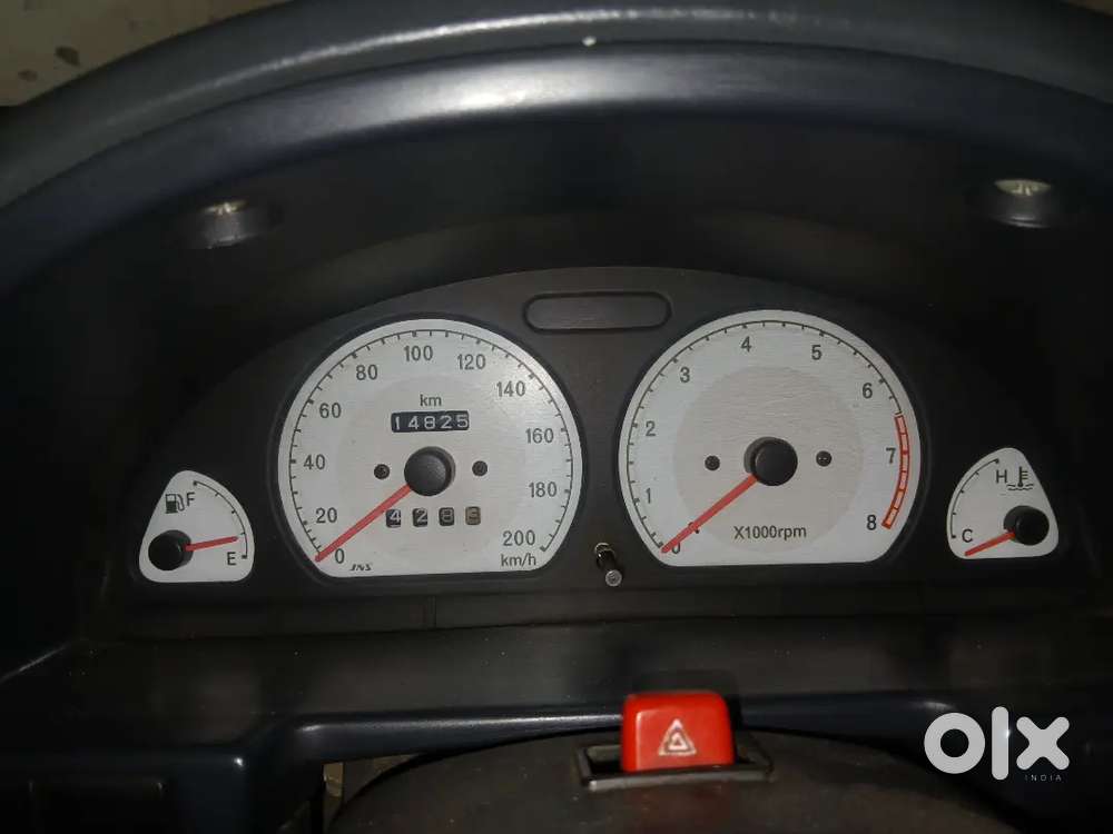 Maruti Suzuki Esteem 2006