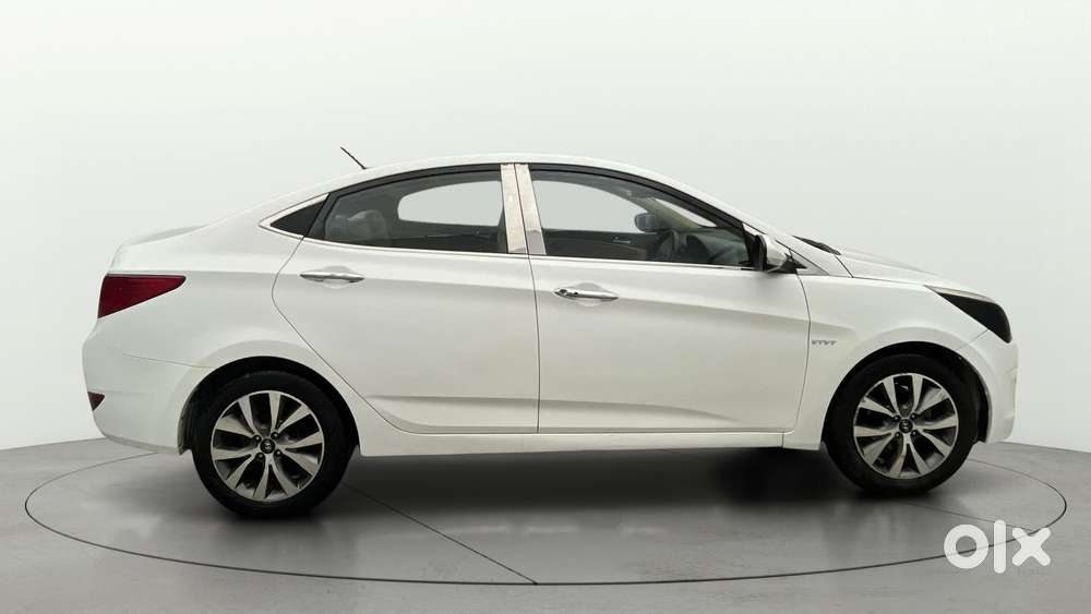 Hyundai Verna [2015-2018] Fluidic 4s 1.6 Vtvt Sx, 2015, Petrol